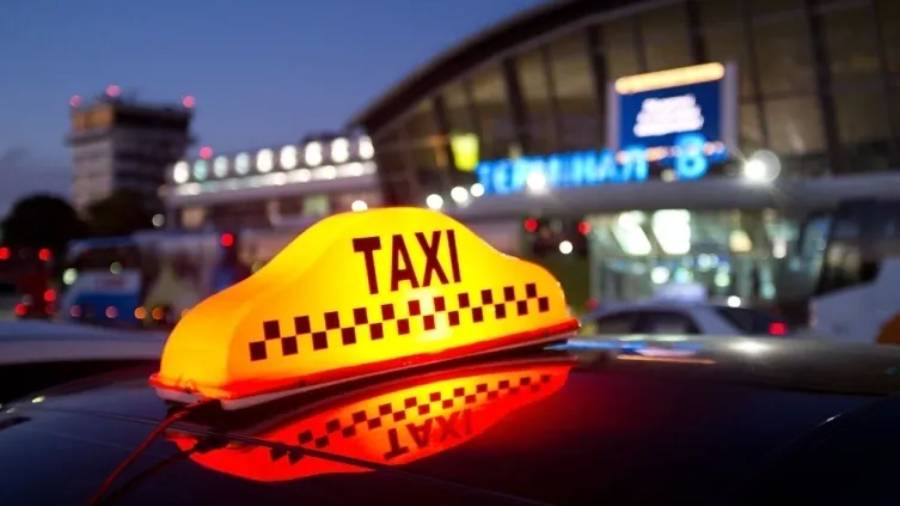 Most reliable Airport Transfers Taxi service available in the town